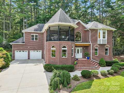 15 Madelyn Lane, Fairview, NC 28730