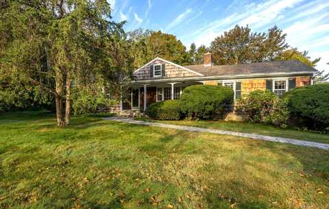 12 North Humiston Drive, Bethany, CT 06524