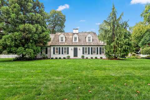 261 Hollow Tree Ridge Road, Darien, CT 06820