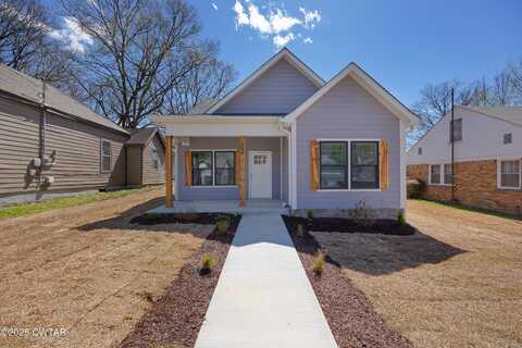 300 W Deaderick Street, Jackson, TN 38301