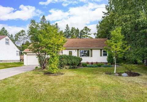 2701 Hagberg St, Duluth, MN 55811