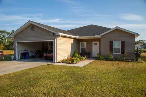 469 Lakeside Circle, Baxley, GA 31513