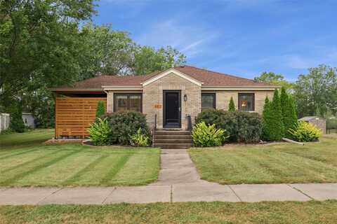 401 S Columbus Street, Pleasantville, IA 50225