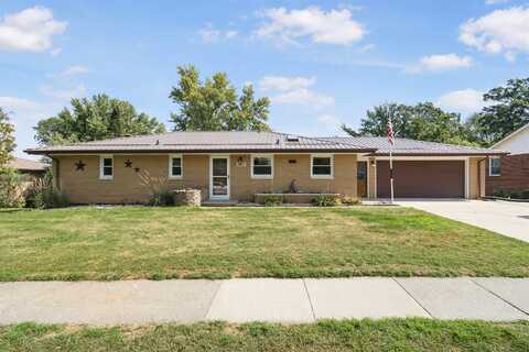 2830 Northridge, Dubuque, IA 52001