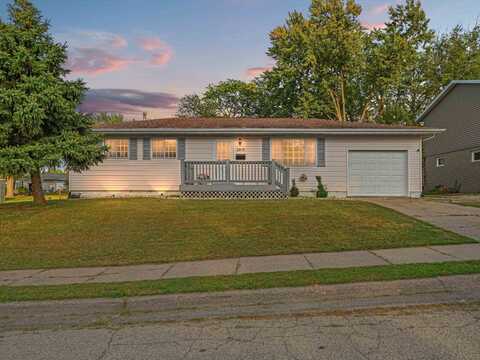 2614 Crissy, Dubuque, IA 52001
