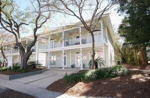 165 SE Brooks Street, Fort Walton Beach, FL 32548