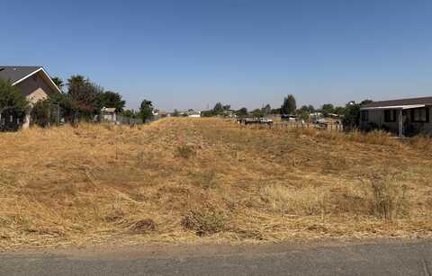 101 Arizona Avenue, Madera, CA 93638