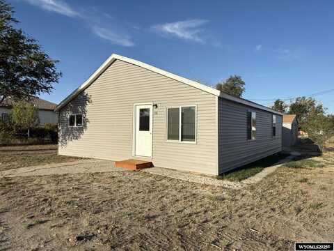 116 California, Shoshoni, WY 82649