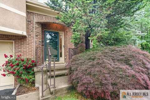 124 KINGSLAND CIRCLE, MONMOUTH JUNCTION, NJ 08852