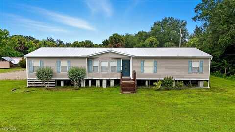 8200 Ebson Drive, North Fort Myers, FL 33917