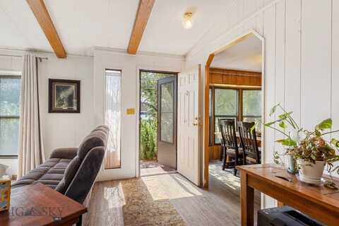 585 Warner, Belgrade, MT 59714
