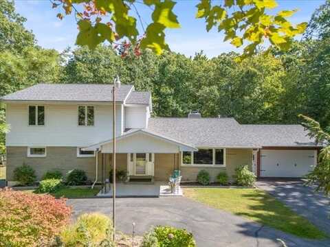 182 Noyes Road, VESTAL, NY 13850