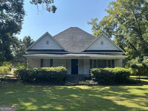 1384 Millers Mill, Stockbridge, GA 30281