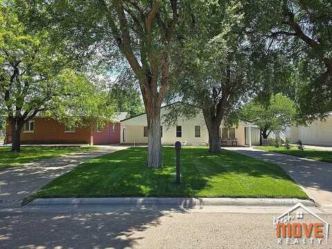 1004 S Monroe Street, Hugoton, KS 67951