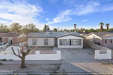 870 Mont Blanc Drive, El Paso, TX 79907