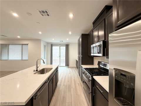 11904 Glide Reflection Avenue, Las Vegas, NV 89138