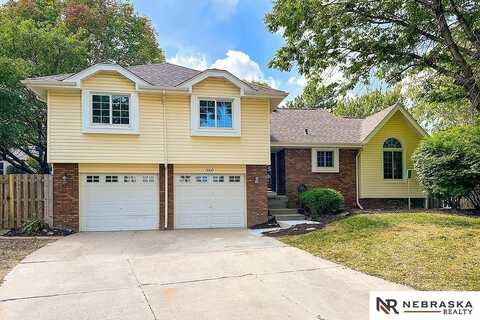 15439 Bemis Circle, Omaha, NE 68154