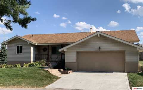 16055 Gold Plaza, Omaha, NE 68130