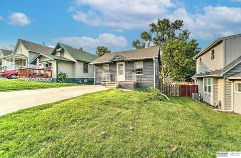 3836 Grover Street, Omaha, NE 68105
