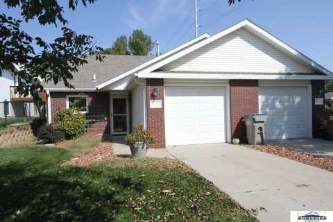 5520 Vavak Place, Lincoln, NE 68516