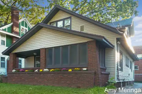 1022 Calvin Avenue SE, Grand Rapids, MI 49506