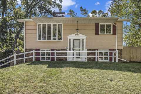 7610 LAKE WOOD DRIVE Drive, Portage, MI 49002