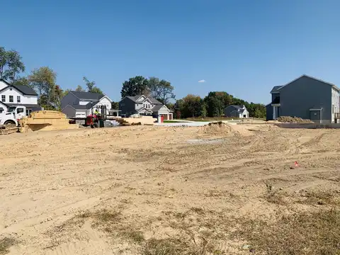 7120 Pinehurst Drive NE, Rockford, MI 49341