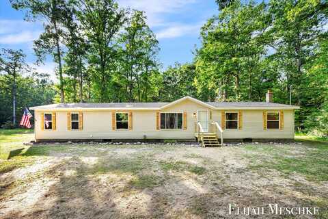 2920 55th Street, Fennville, MI 49408