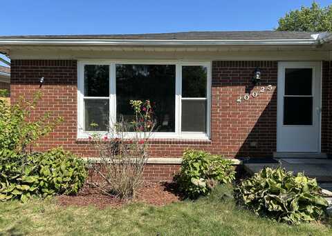 20025 Chalon Street, Saint Clair Shores, MI 48080