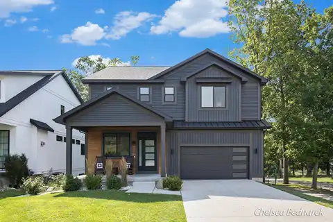 2726 Orange Avenue SE, Grand Rapids, MI 49546
