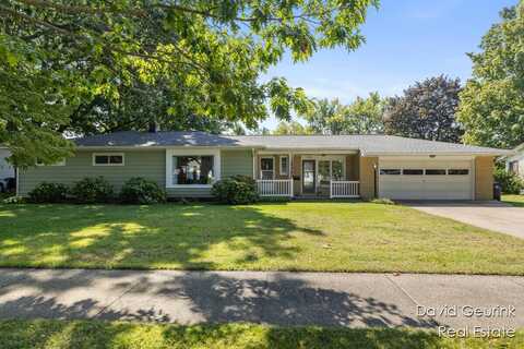 106 E 31st Street, Holland, MI 49423