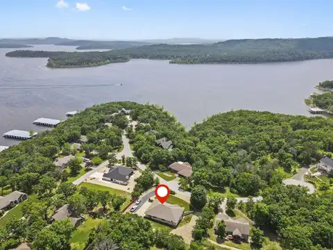 40 Overton Court, Kimberling City, MO 65686