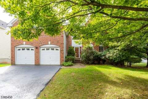47 Ramapo Dr, Bernardsville, NJ 07920