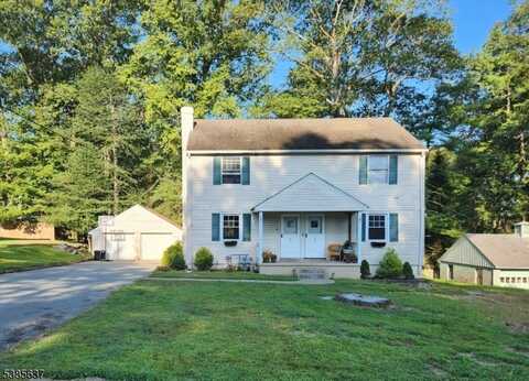 11 Cottage Ln, Upper Saddle River, NJ 07458