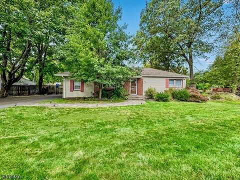 25 Maple Ave, Hardyston, NJ 07460