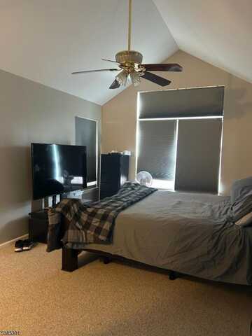 2 Dudley Ct, Brick, NJ 08812