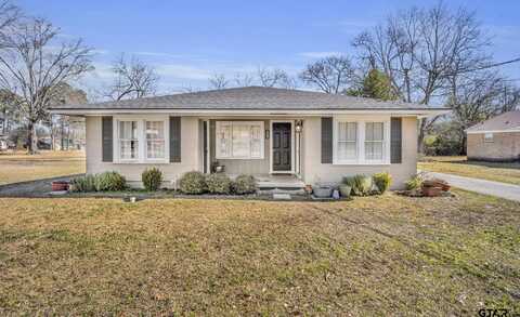 209 Bounds Street, Carthage, TX 75633