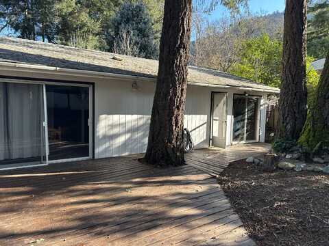 165 Moccasin Drive, Willow Creek, CA 95573
