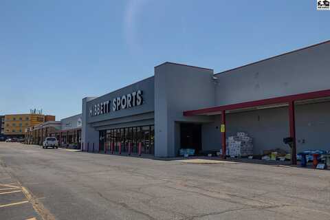 2206 Plaza East Pl, McPherson, KS 67460