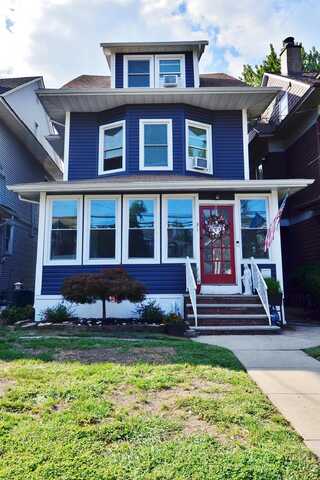 31 AVENUE B, Bayonne, NJ 07002