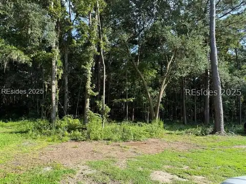 23 Joe Frazier Road, Beaufort, SC 29906