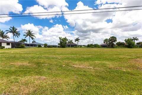 2317 SW 28th Terrace, Cape Coral, FL 33914