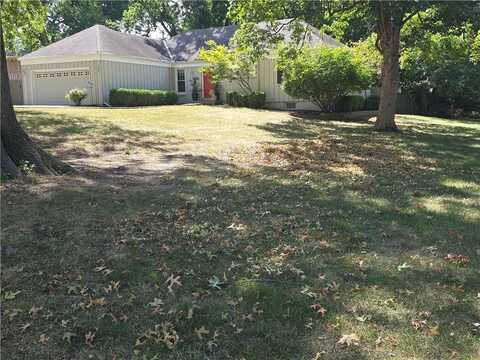 8100 Beverly Drive, Prairie Village, KS 66208