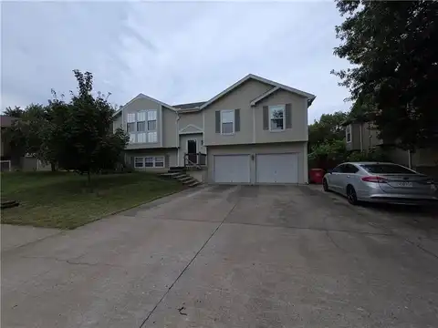 309 Creek Ridge Drive, Grain Valley, MO 64029