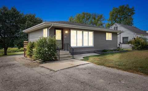 105 South St, Urbana, IA 52345