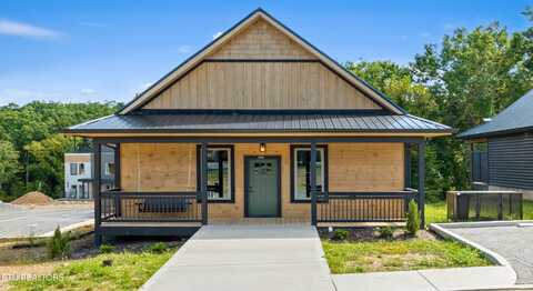 2928 Tipi Way, Pigeon Forge, TN 37863