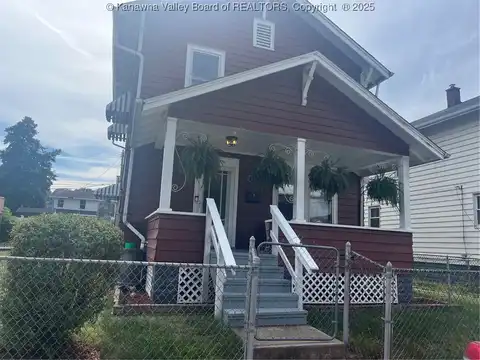1207 1ST Avenue, Charleston, WV 25302