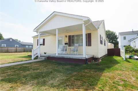 1005 Dupont Avenue, Nitro, WV 25143