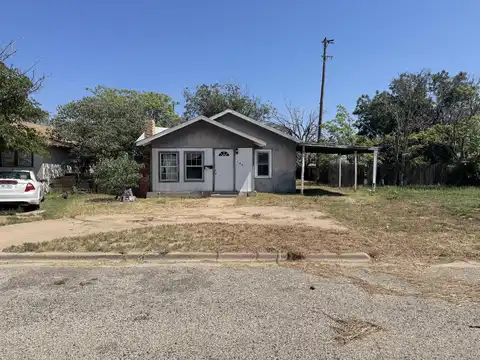 140 N 3rd Street, Slaton, TX 79364