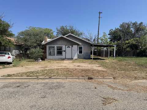 140 N 3rd Street, Slaton, TX 79364